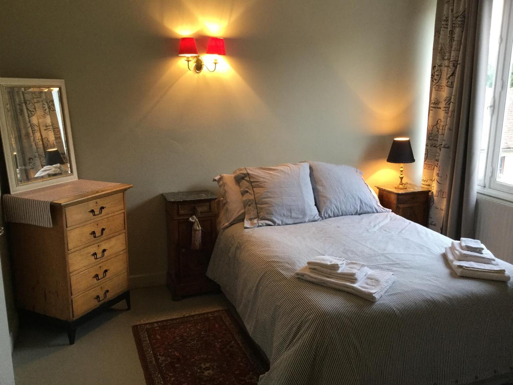 Le Logis Alexandra Bnb La Trimouille Ngoại thất bức ảnh