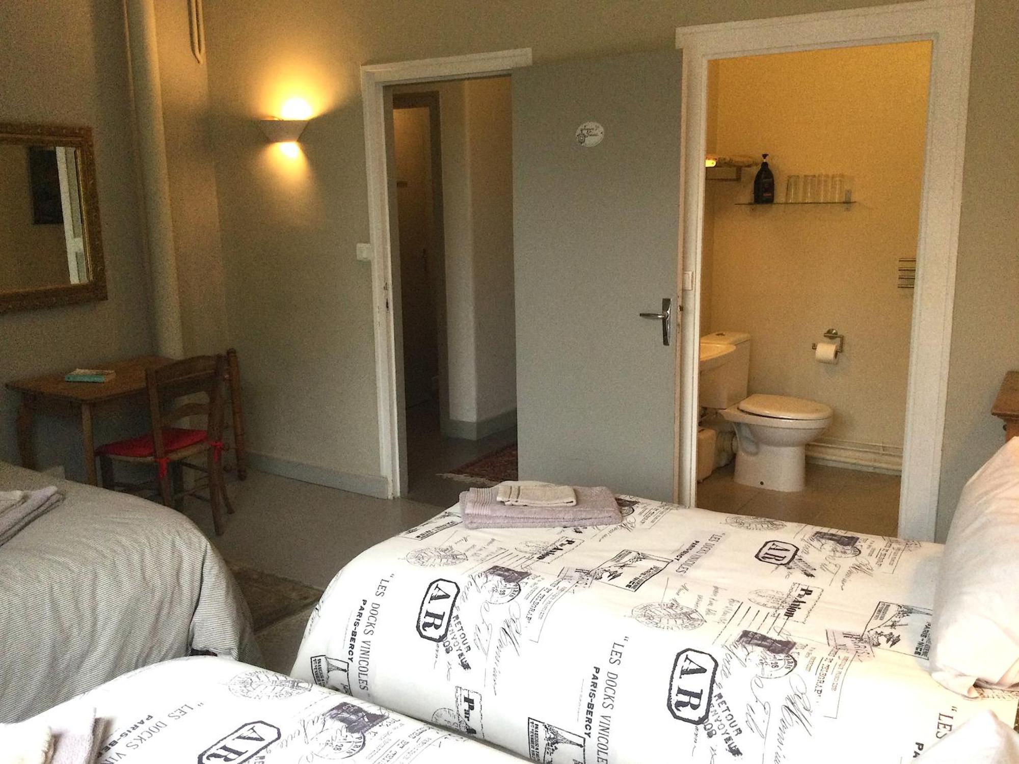 Le Logis Alexandra Bnb La Trimouille Ngoại thất bức ảnh